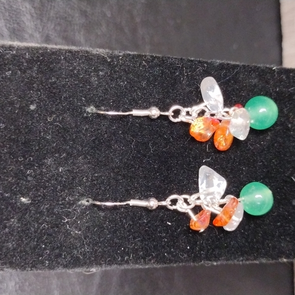 🦋🏵️🦋Holiday Earrings - Picture 7 of 7